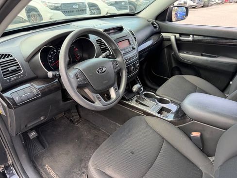 Used 2014 Kia Sorento LX FWD image 23