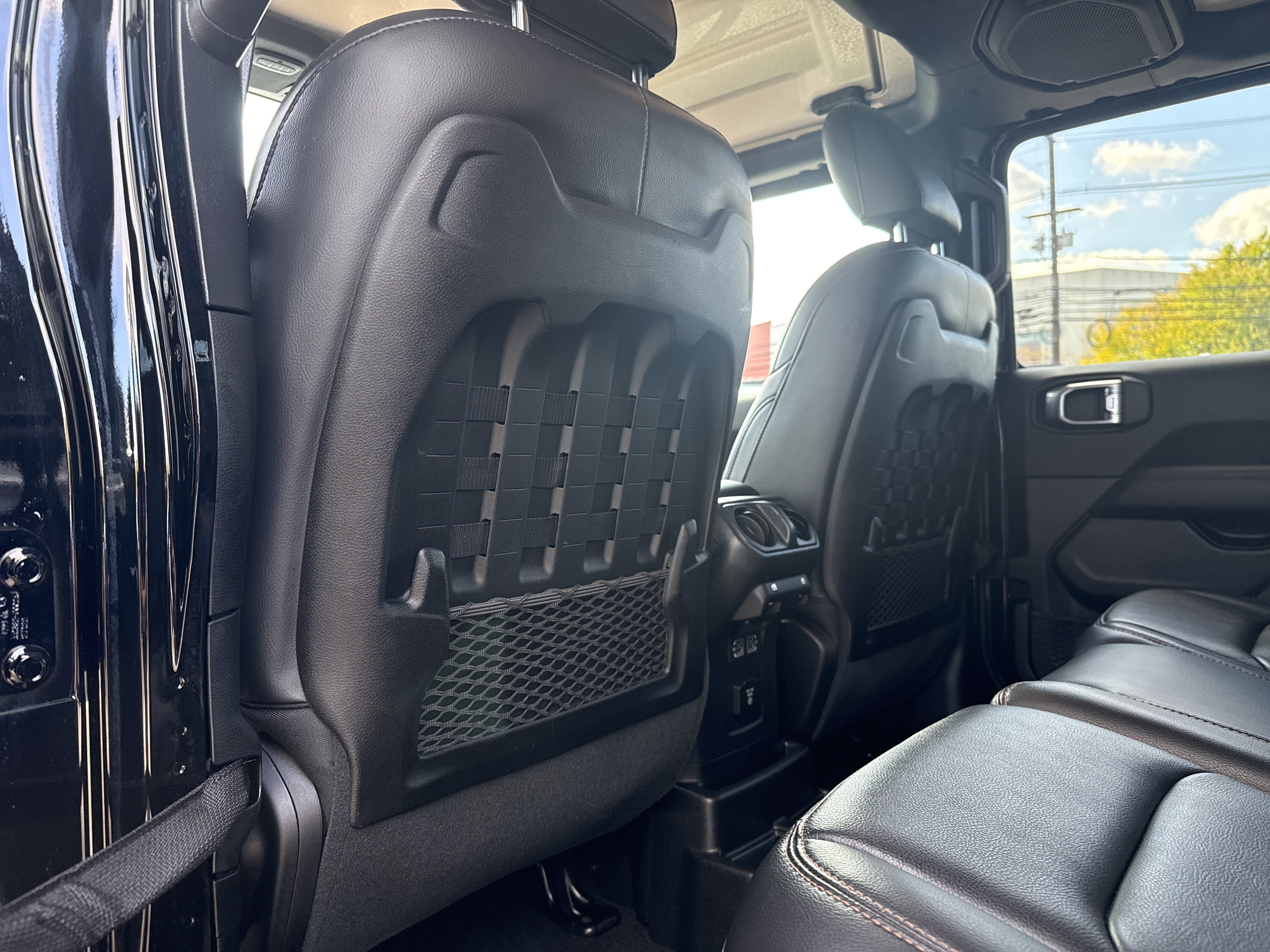 Used 2023 Jeep Wrangler Unlimited Rubicon 392 AWD/4WD image 43