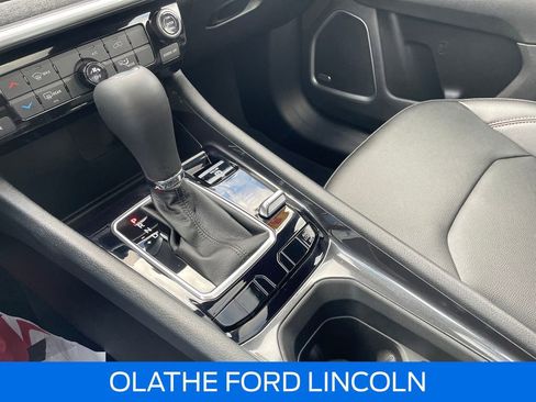 Used 2024 Jeep Compass Latitude w/ Sun and Sound Group image 27