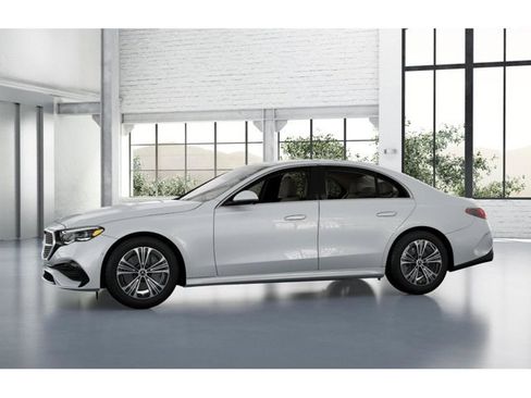 Certified 2025 Mercedes-Benz E 350 4MATIC Sedan image 36