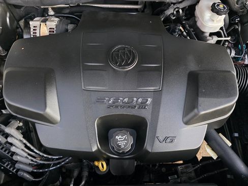 Used 2008 Buick Lucerne CXL w/ Luxury Package image 49