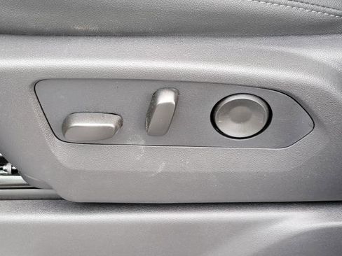 New 2026 GMC Sierra 1500 SLT w/ SLT Premium Package image 8