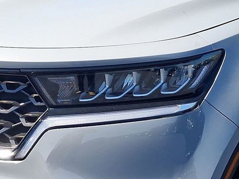 Certified 2023 Kia Sorento X-Line EX AWD/4WD image 9