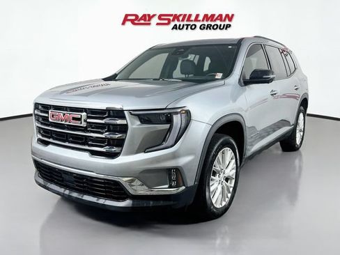 Used 2024 GMC Acadia Elevation w/ Luxury Package FWD image 3