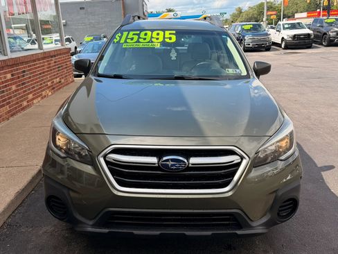 Used 2019 Subaru Outback 2.5i AWD/4WD image 6