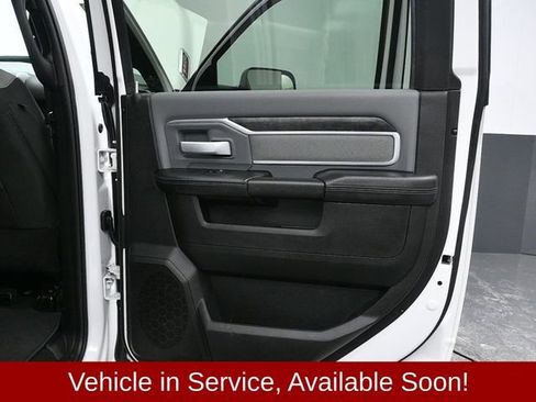 Used 2021 RAM 2500 Big Horn w/ Level 1 Equipment Group image 9