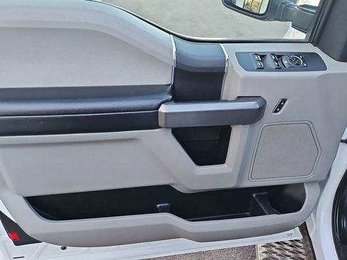 Used 2021 Ford F350 XLT w/ Camper Package image 13