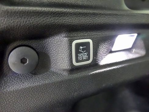 Used 2022 Jeep Grand Cherokee L Limited image 28