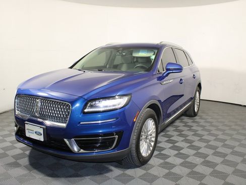 Used 2020 Lincoln Nautilus FWD image 4
