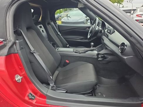 Used 2016 MAZDA MX-5 Miata Sport RWD image 9