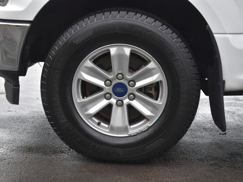 Used 2018 Ford F150 XLT w/ Trailer Tow Package image 36