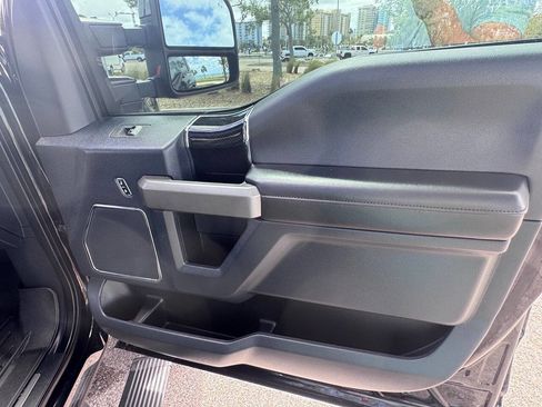 Used 2022 Ford F450 Platinum w/ FX4 Off-Road Package image 36