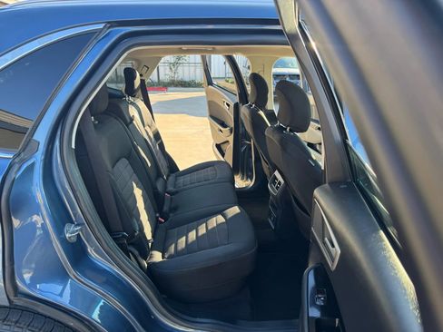 Used 2019 Ford Edge SEL image 34