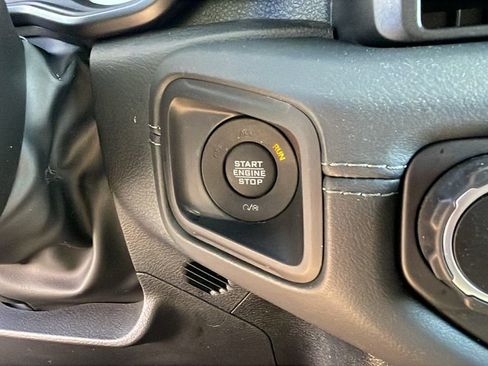 Used 2024 Jeep Wrangler Unlimited Rubicon 4xe image 25