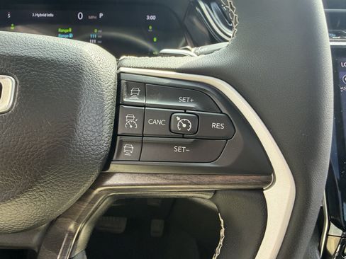 Used 2022 Jeep Grand Cherokee Limited 4xe AWD/4WD image 41