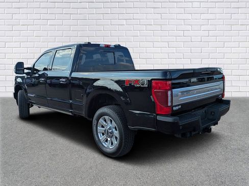 Used 2022 Ford F250 Platinum w/ FX4 Off-Road Package image 3