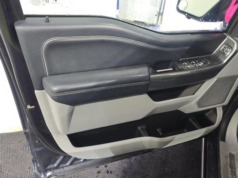 Used 2021 Ford F150 Limited image 11