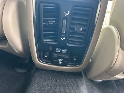 Used 2014 Jeep Grand Cherokee Limited AWD/4WD image 20