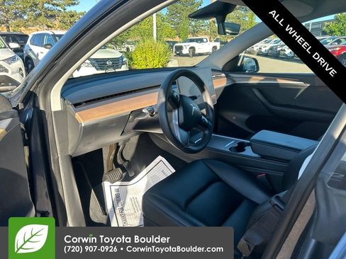 Used 2023 Tesla Model Y Long Range AWD/4WD image 23