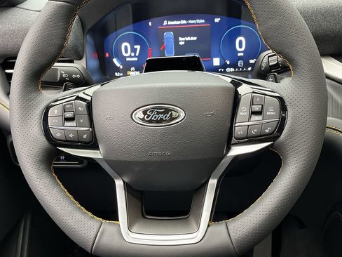 Used 2026 Ford Explorer Tremor w/ Tremor Ultimate Package AWD/4WD image 17