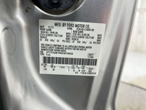 Used 2014 Ford F250 Lariat w/ Chrome Package image 27