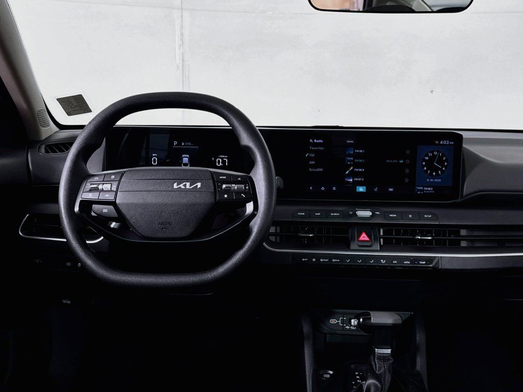 Used 2025 Kia K4 FWD image 11