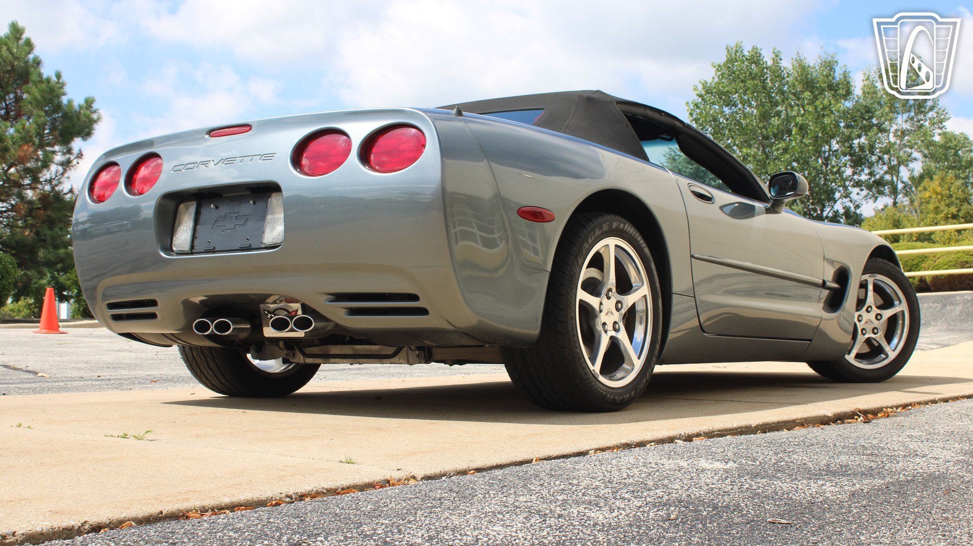 Used 2004 Chevrolet Corvette Convertible w/ Preferred Equipment Group RWD image 30