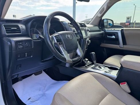 Used 2016 Toyota 4Runner SR5 image 19