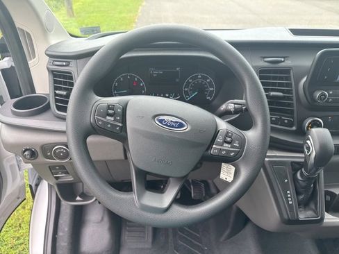New 2025 Ford Transit 250 Low Roof image 21