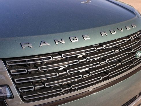 New 2026 Land Rover Range Rover SE image 16