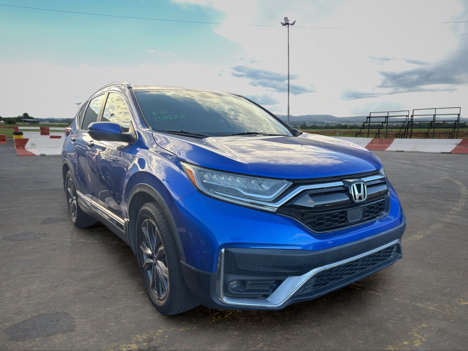 Used 2021 Honda CR-V Touring image 2