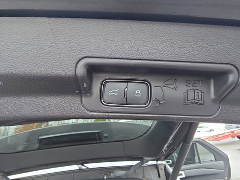 Used 2020 Ford Explorer XLT w/ Equipment Group 202A image 16