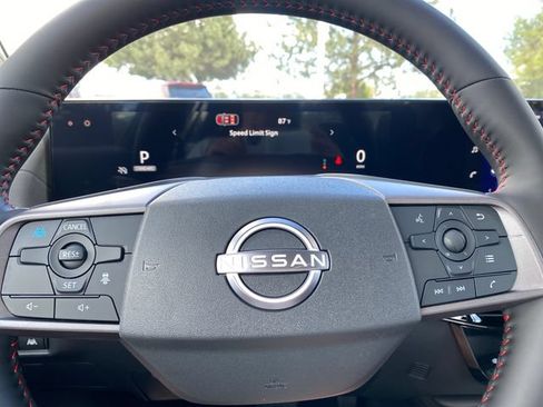 New 2027 Nissan Sentra SR FWD image 17
