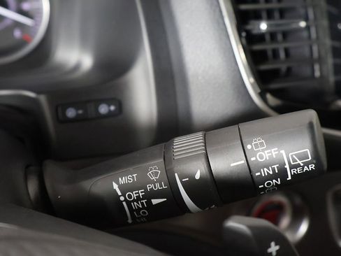 Used 2025 Honda Passport EX-L image 40