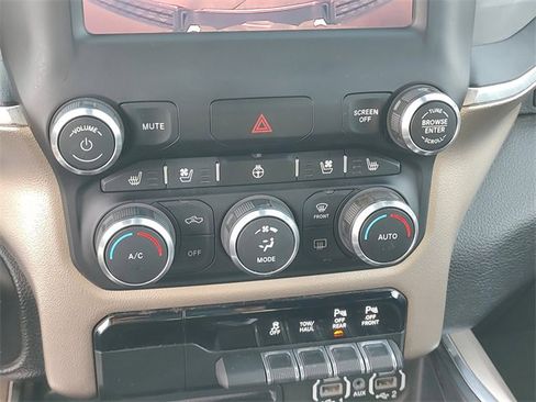 Used 2019 RAM 1500 Laramie w/ Sport Appearance Package image 17