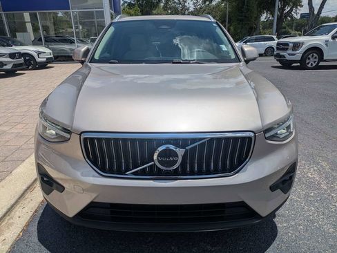 Used 2023 Volvo XC40 B5 Plus w/ Protection Package Premier AWD/4WD image 9
