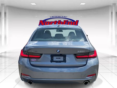 Used 2024 BMW 330i xDrive Sedan w/ Convenience Package image 6