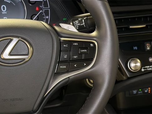 Certified 2024 Lexus ES 300h w/ Premium Package image 19