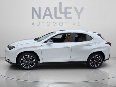 Used 2025 Lexus UX 300h FWD w/ Accessory Package (Z2) image 2