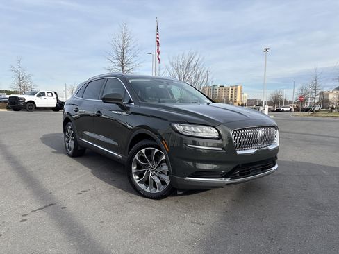 Used 2022 Lincoln Nautilus Reserve w/ Equipment Group 201A image 2