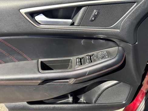 Used 2022 Ford Edge ST-Line AWD/4WD image 19