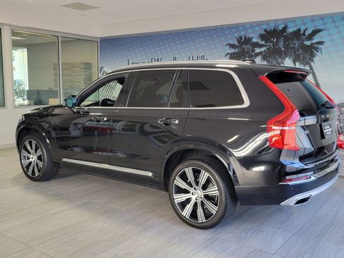 Used 2021 Volvo XC90 T8 Inscription image 3