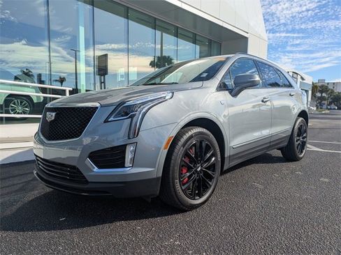 Used 2023 Cadillac XT5 Sportv image 8