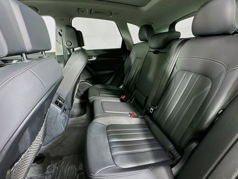 Used 2023 Audi Q5 2.0T Premium Plus w/ Premium Plus Package image 9