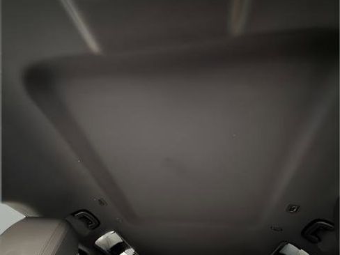 Used 2021 Land Rover Defender 110 X-Dynamic SE image 23