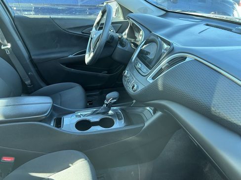 Used 2024 Chevrolet Malibu LT image 8