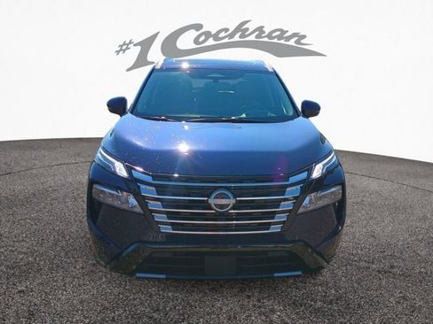 Used 2025 Nissan Rogue Platinum w/ Tech Package image 2