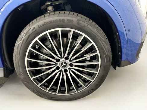 Certified 2025 Mercedes-Benz GLC 300 image 31