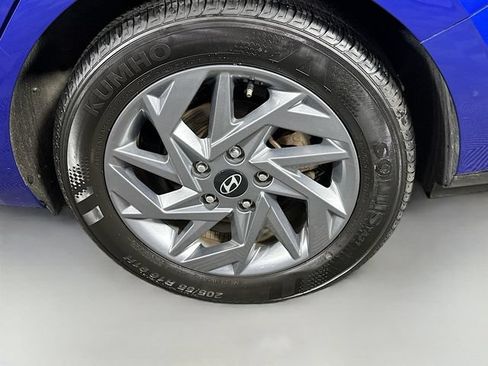 Used 2024 Hyundai Elantra SEL FWD image 30