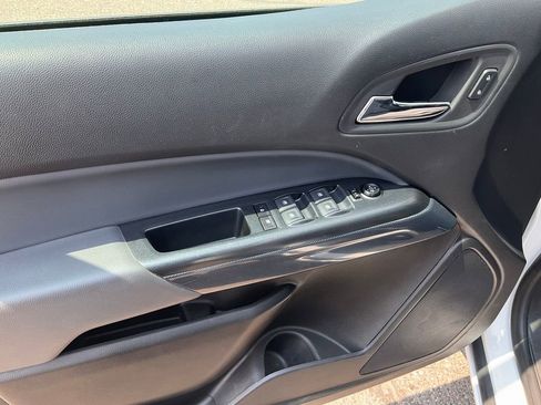 Used 2022 Chevrolet Colorado Z71 image 17